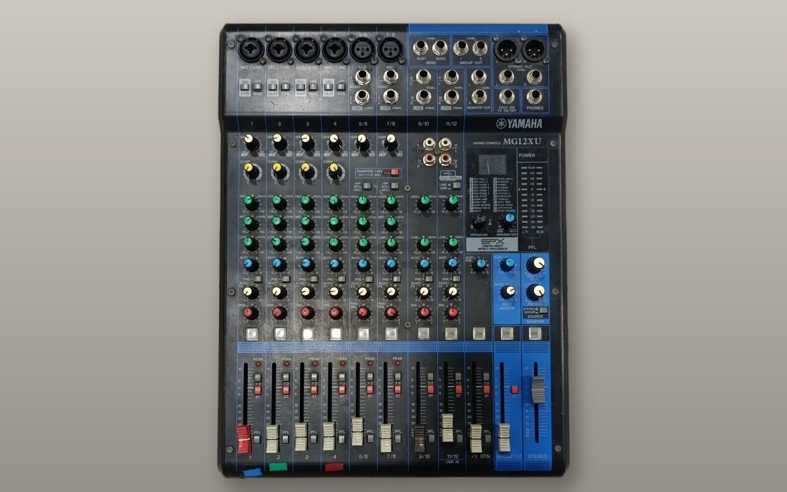 Аналоговый микшерный пульт Yamaha MG12XU